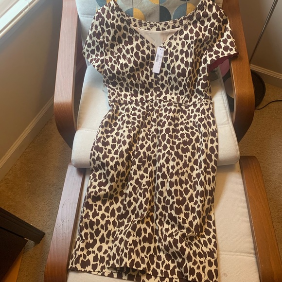 Petite VBack Dress Giraffe Printed BiStretchCotton - Picture 2 of 7